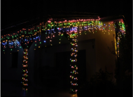 Vianočný svetelný záves vonkajšie / vnútorné 300 LED - 22,6 - farebné cencúle
